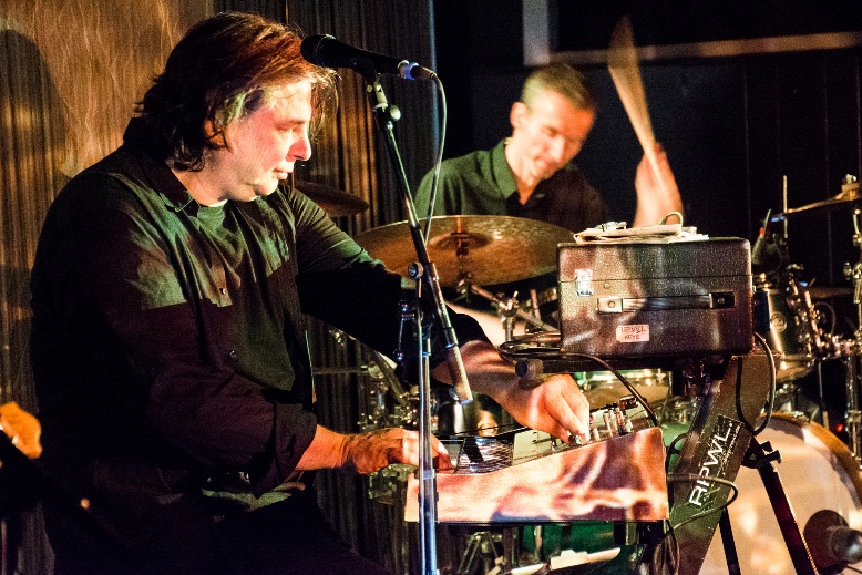 Yogi Lang Moog rpwl chez paulette